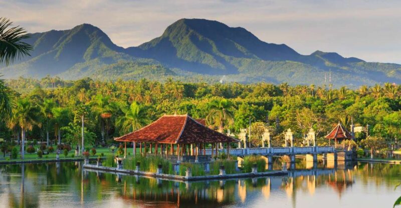 Gate of Heaven, Water Palace, Lahangan, and Coffee Process - Itinerary Highlights