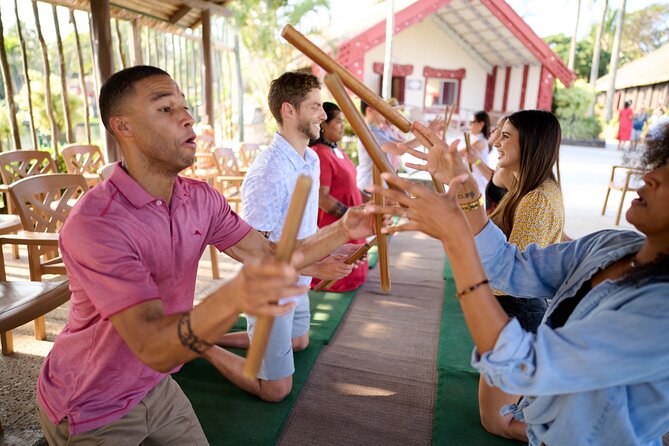 Gateway Buffet Package: Island Villages, Buffet and Ha Night Show - Cultural Immersion