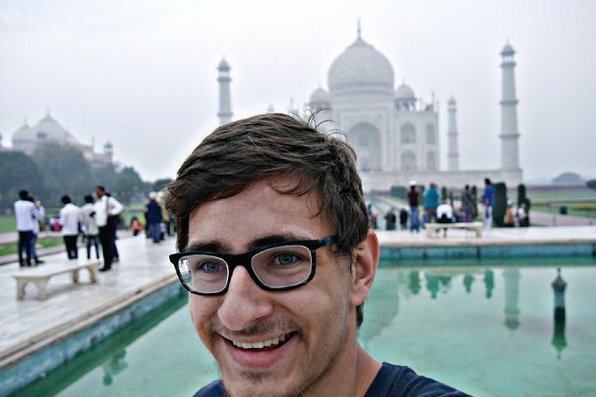 Gatimaan Express Taj Mahal & Agra Fort Private All Inclusive Tour From Delhi - Meeting and Pickup Logistics