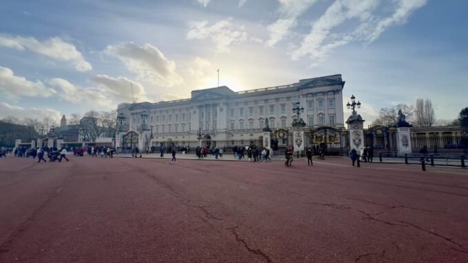 Gatwick Airport to Central London - Executive Transfer - Reservation and Cancellation