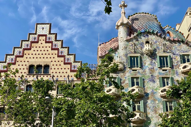 Gaudí and Barcelona Legends - Private Tour - Accessibility and Convenience