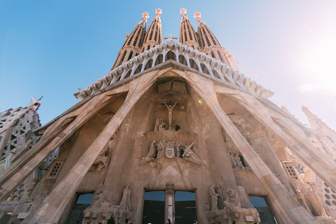 Gaudi and La Sagrada Familia Exterior Self-Guided Audio Tour - Exploring the Exterior