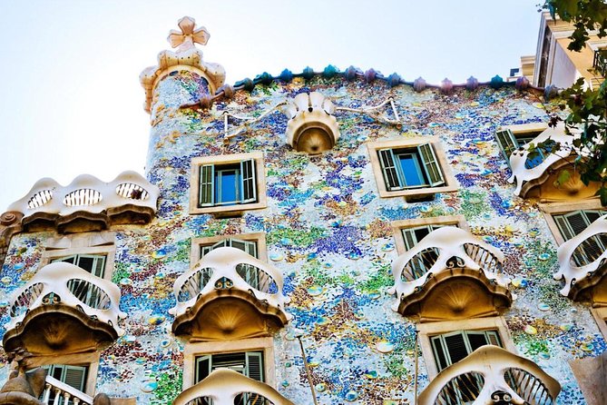 Gaudí Private Tour With Sagrada Familia and Casa Batlló - Tour Requirements