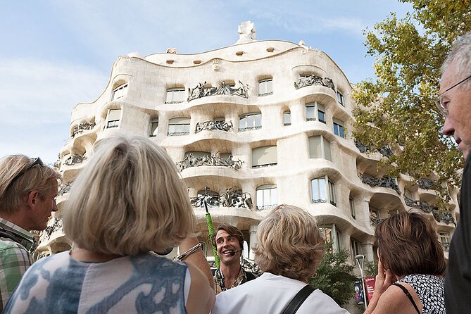 Gaudí & Sagrada Familia Free Tour in English - Booking Information