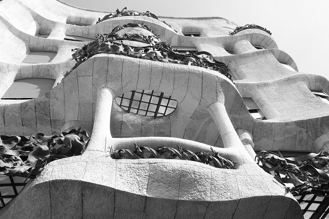 Gaudis Casa Batlló and La Pedrera With Chocolate Tasting - About Your Stay