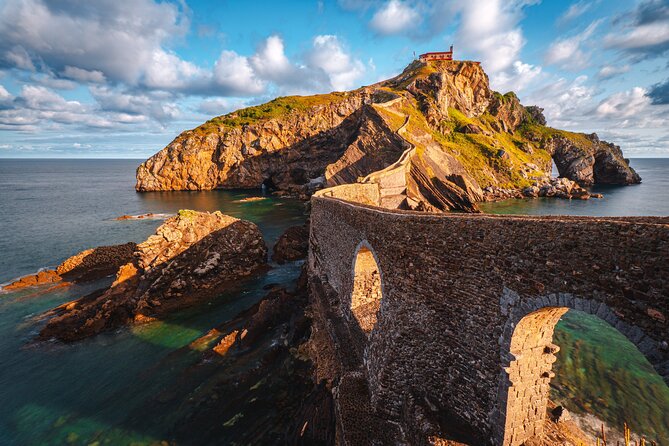 Gaztelugatxe, Bermeo and Gernika Guided Tour - Suitability and Requirements