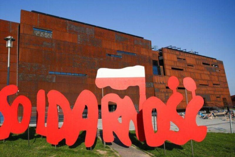 Gdansk Airport Transfer - Transportation Features
