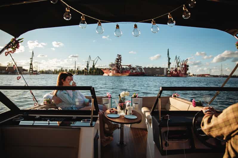Gdańsk: Catamaran River Cruise - Cruise Duration and Schedule