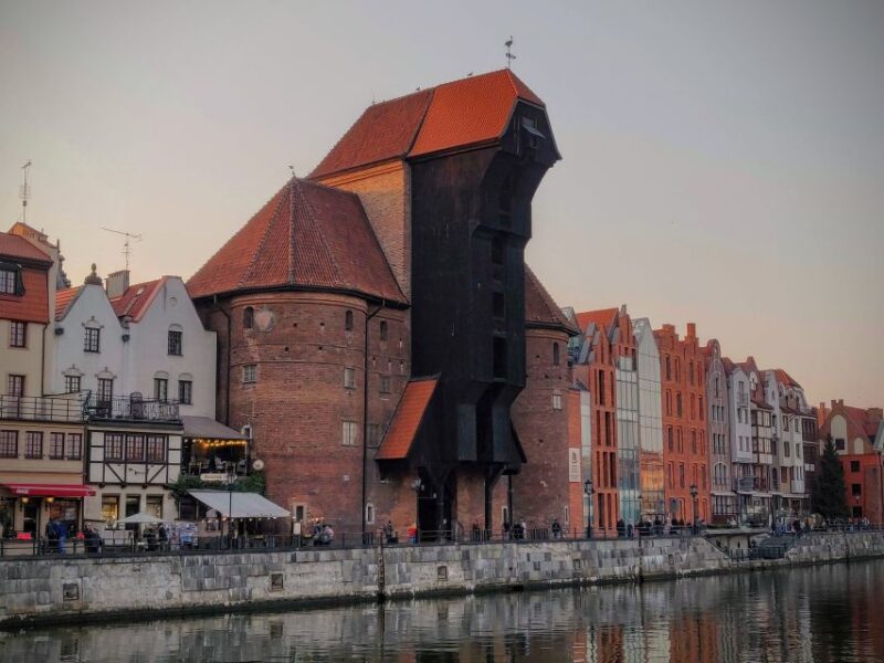 Gdańsk City Sights & History Guided Walking Tour in English - Customer Reviews and Ratings