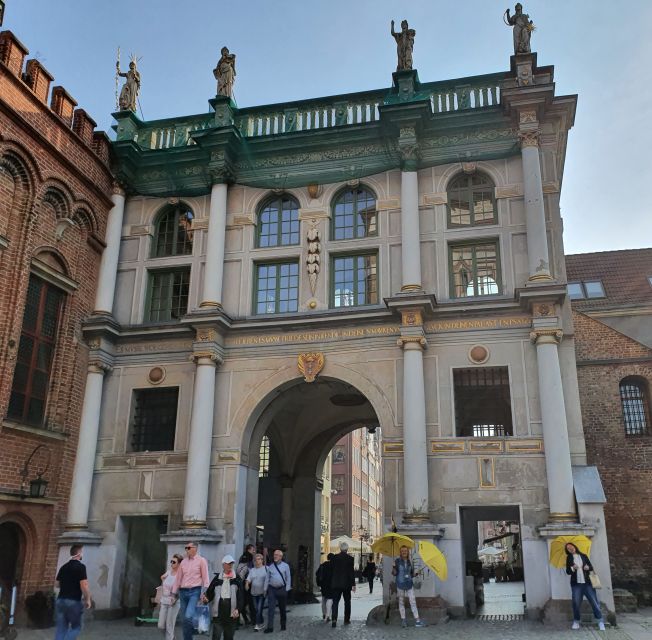Gdańsk City Sights & History Guided Walking Tour in English - Additional Perks and Offers