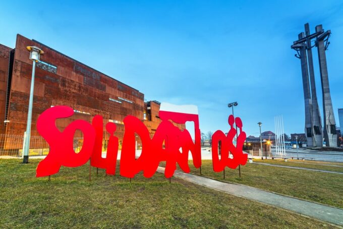 Gdansk: European Solidarity Centre Guided Tour - Booking and Reservations