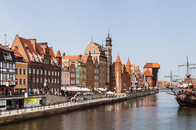 Gdansk - Full Day Tour From Warsaw by Private Car - Multilingual Availability and Pricing