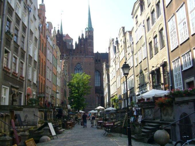 Gdansk Guided Tour for History Lovers 8 Hours - Typical Polish Meal
