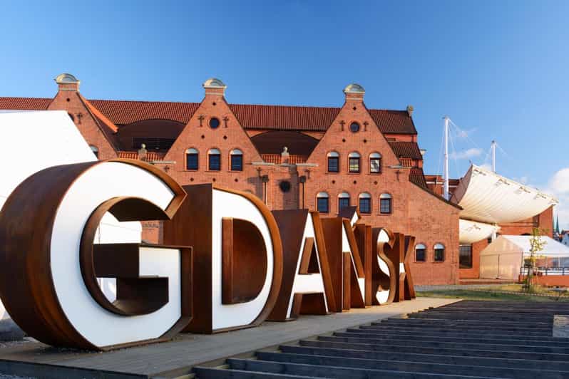 Gdansk: Insta-Perfect Walk With a Local - Meeting Point and Essentials