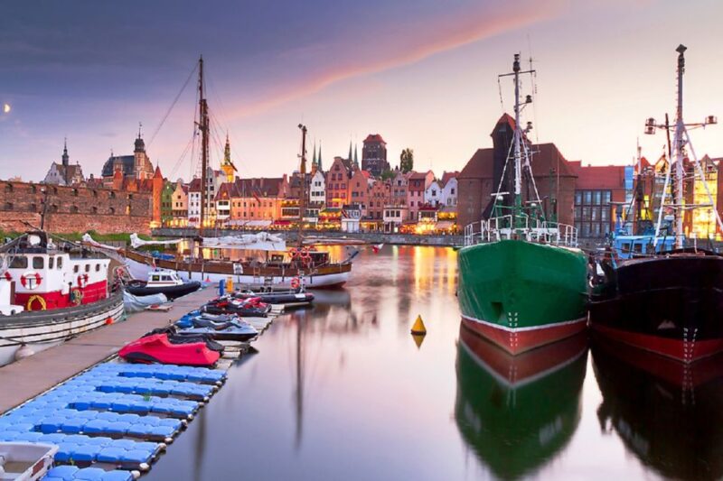 Gdansk: Jewish Heritage Guided Private Walking Tour - Jewish History in Gdansk