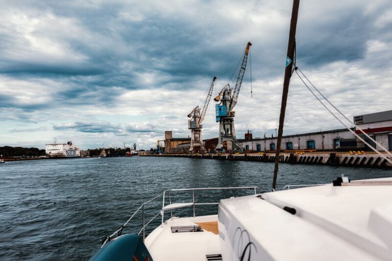 Gdańsk: Motlawa and Port Yacht Cruise With Prosecco - Customer Ratings