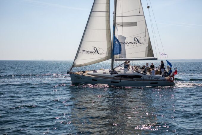 Gdańsk: Motlawa and Port Yacht Cruise With Prosecco - Booking Options