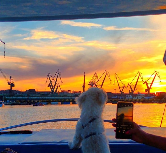 Gdańsk: Motława River Eco Cruise at Sunset With Prosecco - Key Points