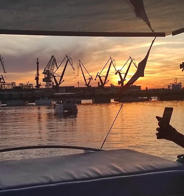 Gdańsk: Motława River Eco Cruise at Sunset With Prosecco - Pricing and Booking