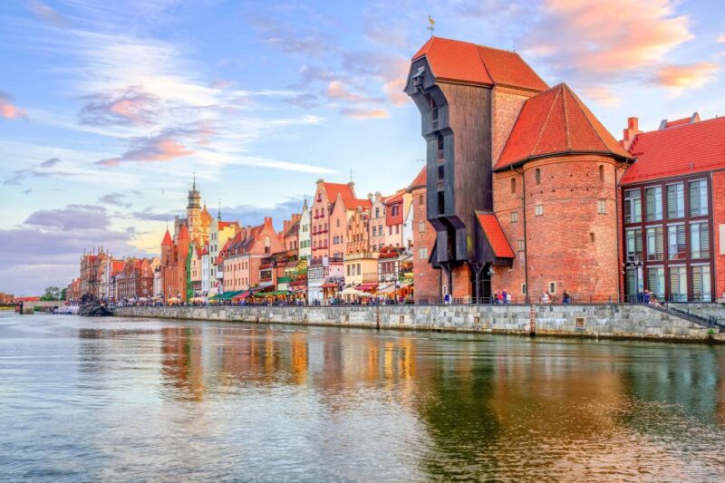 Gdansk Old Town 2-Hour Walking Tour - Tour Highlights