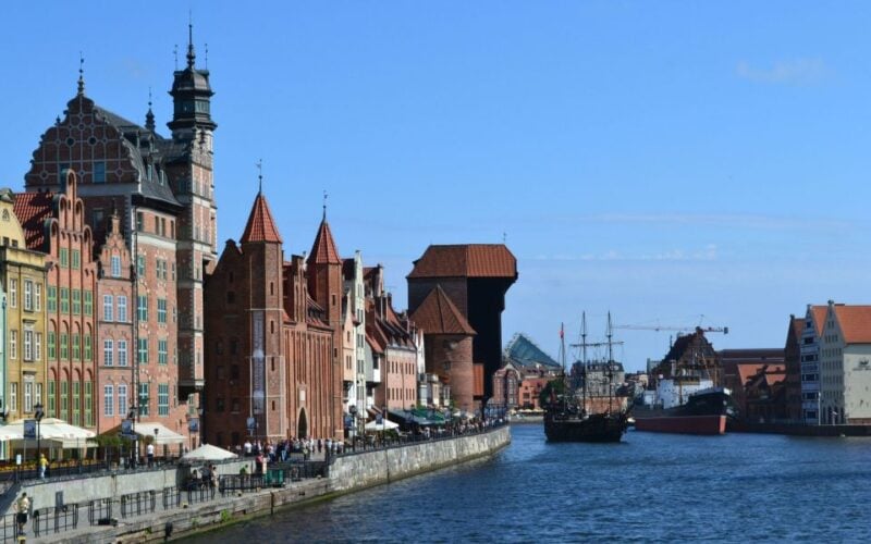 Gdansk Old Town: German Influence Walking Tour - Personalized Tour Experiences and Recommendations