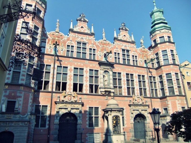 Gdansk Old Town Half-Day Private Walking Tour - Explore Historic Streets