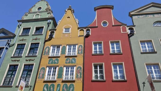 Gdansk: Old Town Highlights Self-guided Tour - Discover Local Culinary Delights