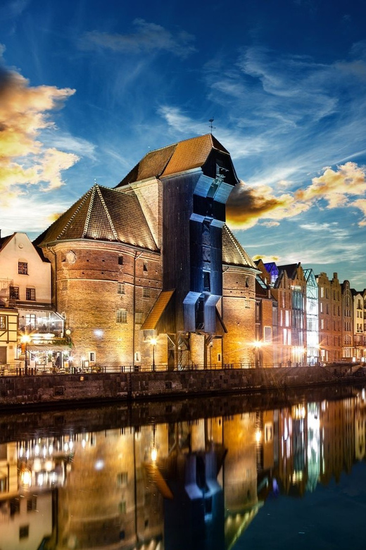 Gdansk Old Town Tour 4 Hours - Language and Accessibility