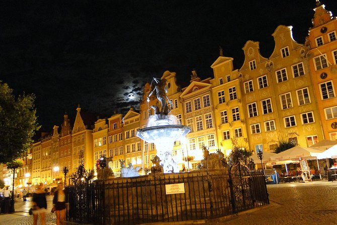 Gdansk Pub Crawl With Free Drinks - Meeting and Pickup Details