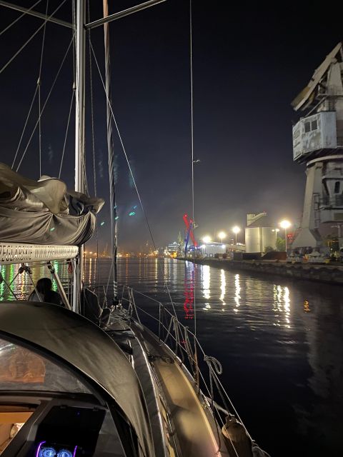 Gdansk: Scenic Evening Yacht Cruise With Prosecco - Onboard Amenities
