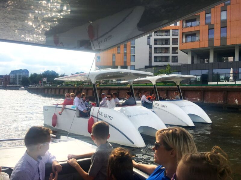 Gdańsk: Sightseeing Ecocruise Around the Old Town of Gdansk - Amenities and Experience