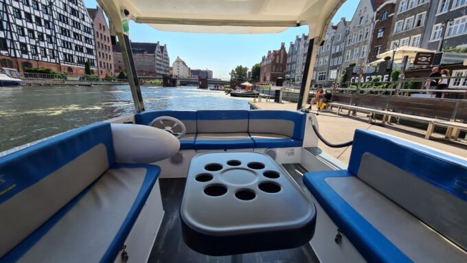 Gdańsk: Sightseeing Ecocruise Around the Old Town of Gdansk - Informative Audio Guide