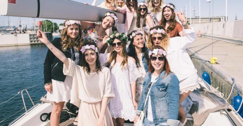 Gdańsk/Sopot: Private Boat Party - Boat Features