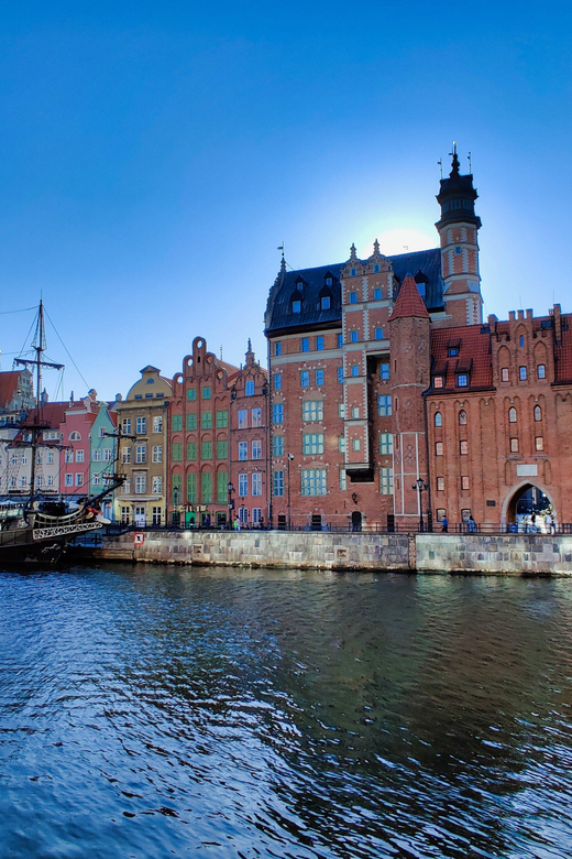 Gdańsk Starter: Explore the Historic Main Town District - Tour Highlights