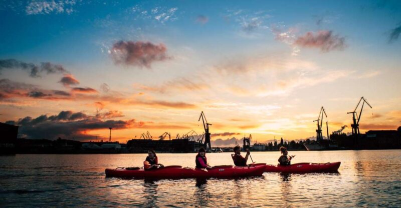 Gdansk: Sunset Kayak Tour - Itinerary and Experience