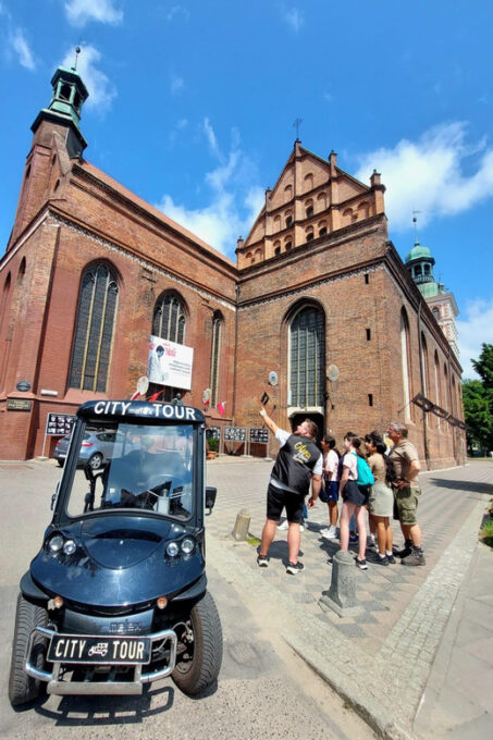Gdansk:Live GUIDE Highlights of OLD CITY by Golf Cart 60 Min - Frequently Asked Questions