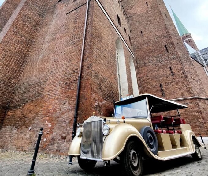 Gdansk:Private Guided City Tour Sightseeing by Golf Cart - Pickup Location