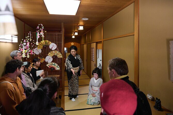 Geiko Performance and Behind the Scenes Tour - An In-Depth Look at the Tour Experience