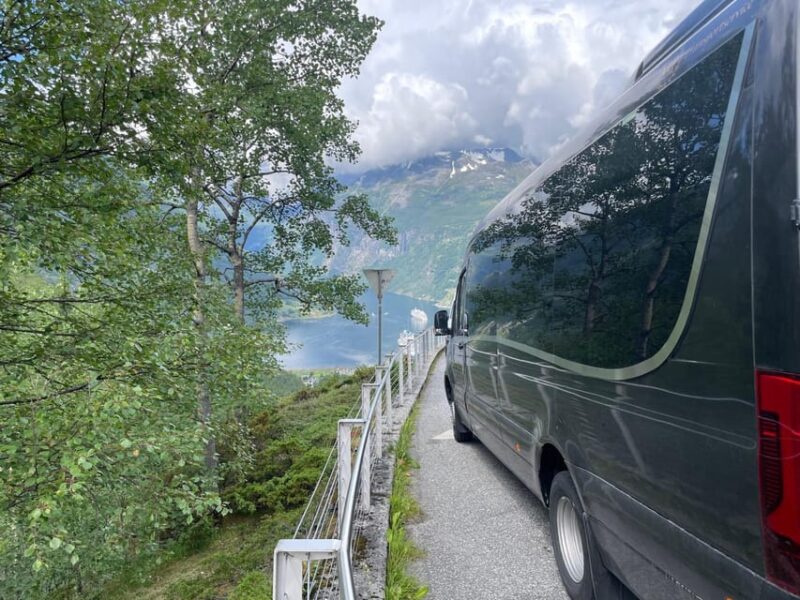 Geiranger Dalsnibba: Mini Bus Tour - Key Points