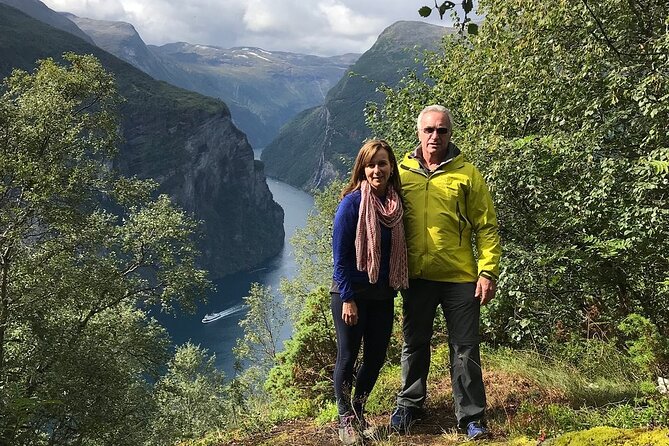 Geiranger Shore Excursion: Mt. Dalsnibba and Eagle Road - Meeting and Pickup