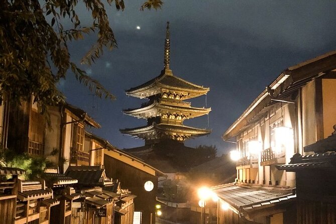 Geisha Streets & Real Kyoto Magical Night (w/Kyoto Snack) - Architectural Wonders of Kyoto