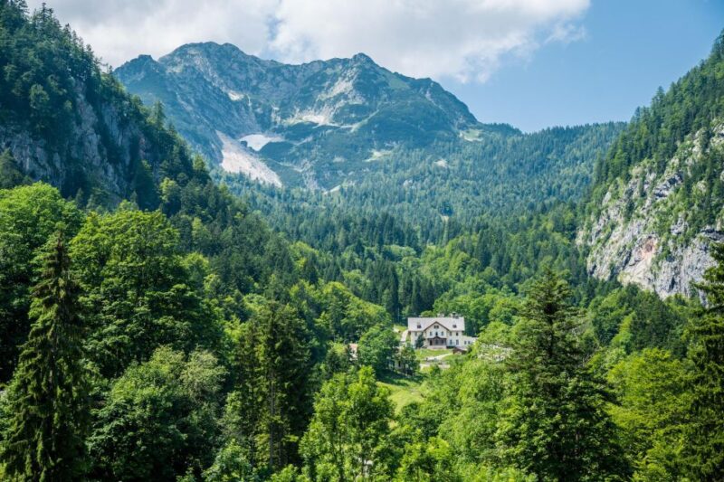 Gems of Hallstatt and Salt Mine: Private Tour From Salzburg - Uncover the Regions Cultural Heritage