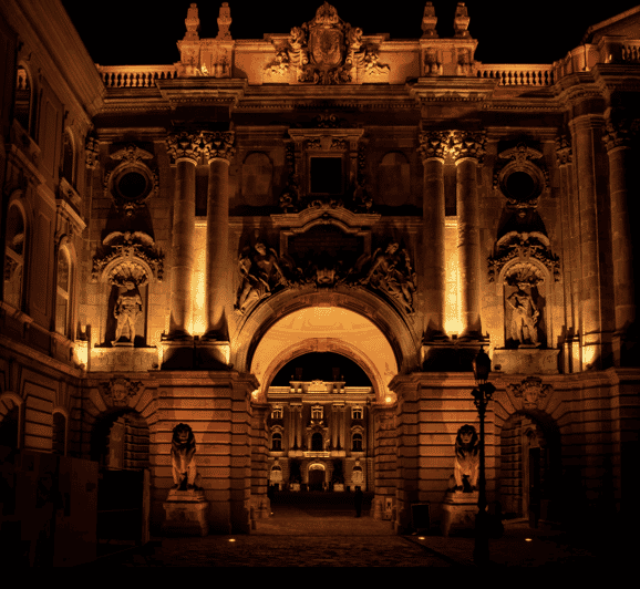 Gems of the Budapest Castle District: Free Walking Tour! - Meeting Point and Logistics