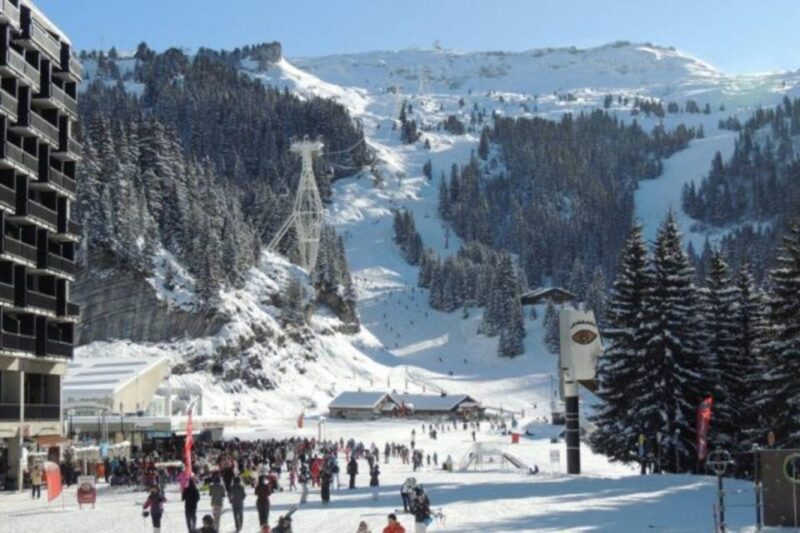 Geneva Airport: Bus Service To/From Araches La Frasse Flaine - Booking and Ticket Information