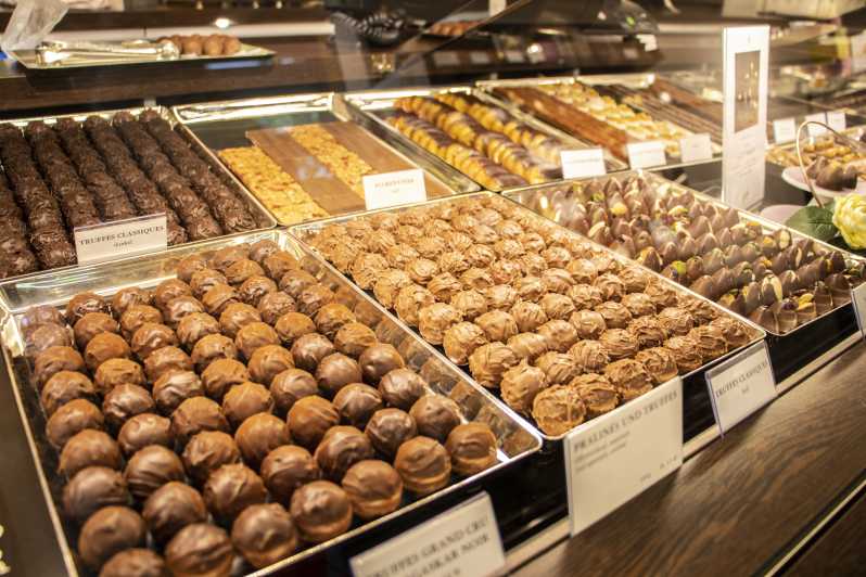 Geneva: Chocolate Tasting and Walking Tour With a Local - Key Points