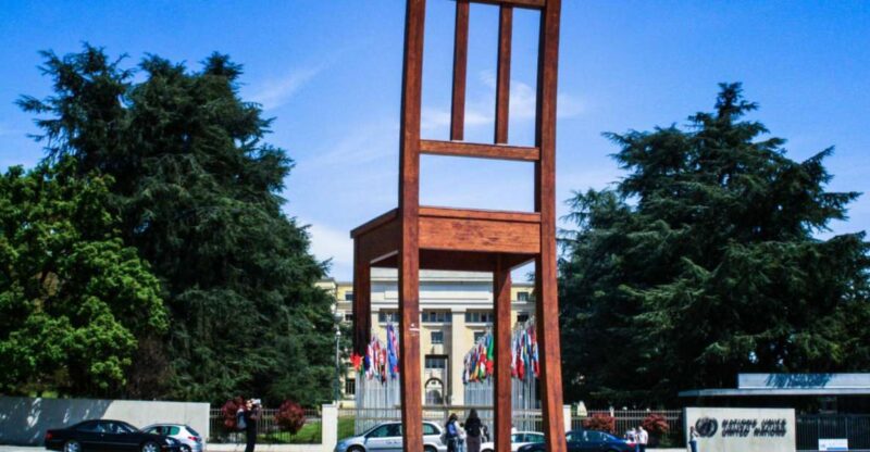 Geneva City Tour and Yvoire Medieval Village - Geneva City Highlights