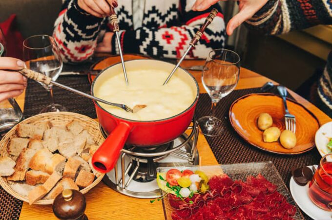 Geneva: Countryside Day Trip With Chocolate & Cheese Tasting - Gruyeres Medieval Village