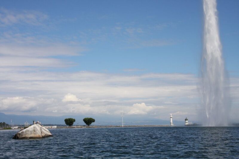 Geneva Discovery Walking Tour - Booking and Cancellation