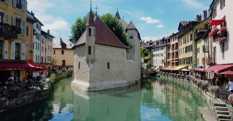 Geneva: Full-Day Trip to Annecy With Hotel/Airport Transfers - Scenic Drive Through the Alps