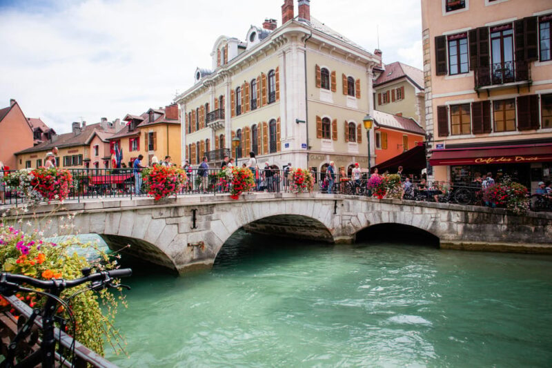 Geneva: Full-Day Trip to Annecy With Hotel/Airport Transfers - Explore Annecys Old Town